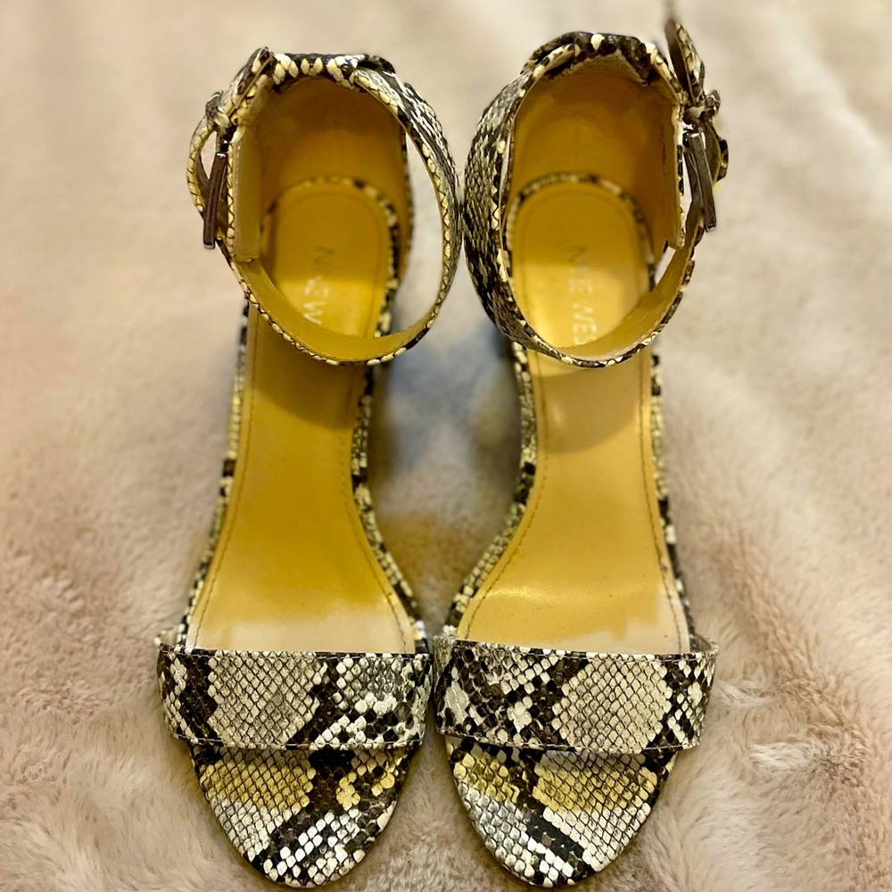 Chunky strap snake skin heels